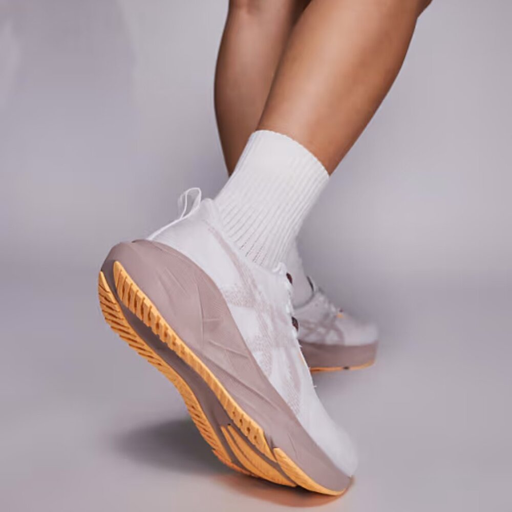ASICS Women's Novablast 5 Wide Sneaker - Picture 7 of 8
